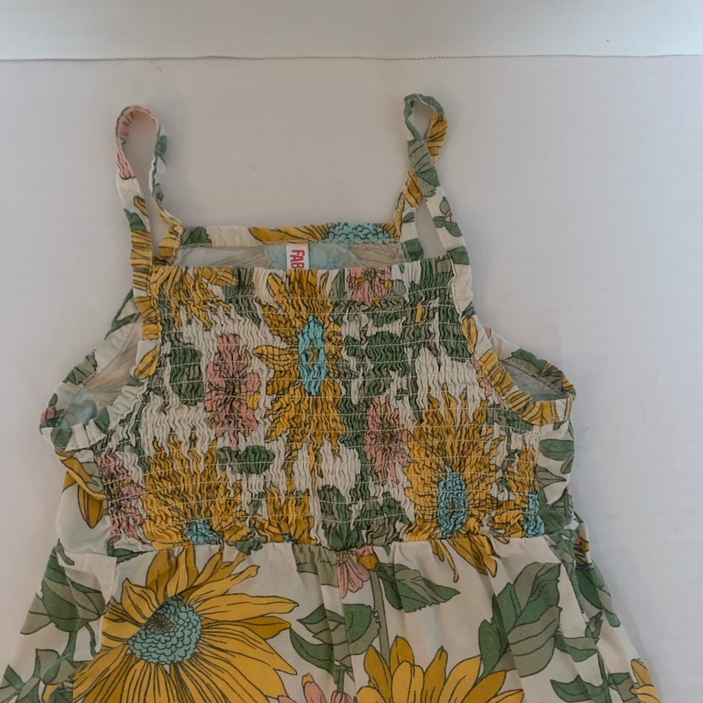 Toddler Girls FABKIDS Floral Outfit. XS (4T/5T). - Picture 2 of 4